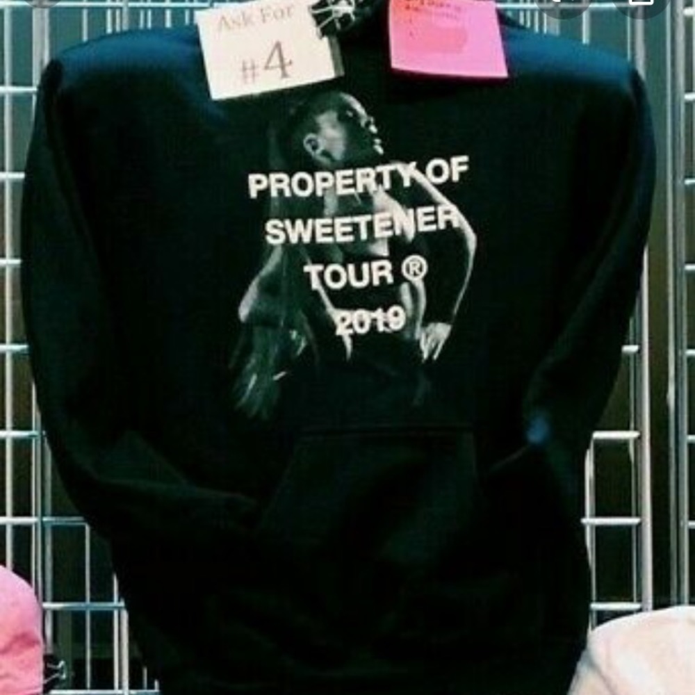 Not selling but interested in having this hoodie!